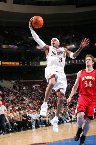 意甲第12轮裁判安排：西蒙尼-索扎执法米兰德比（意甲第12轮裁判公布：米兰德比由西蒙尼-索扎主哨）