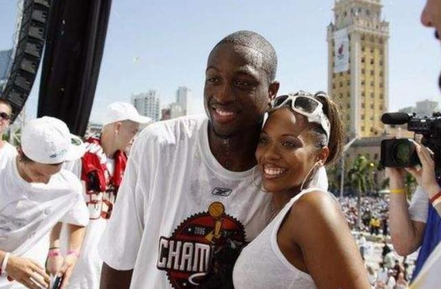 西甲战报：加西亚传射，穆尼奥斯建功，奥萨苏纳2-0莱万特（西甲快讯：加西亚传射，穆尼奥斯进球，奥萨苏纳2-0战胜莱万特）