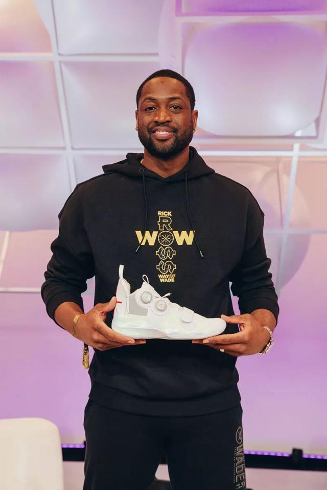 今晚能否取胜？曼联近4次与水晶宫交手未尝胜绩（曼联近四战水晶宫不胜，今晚能否打破尴尬？）