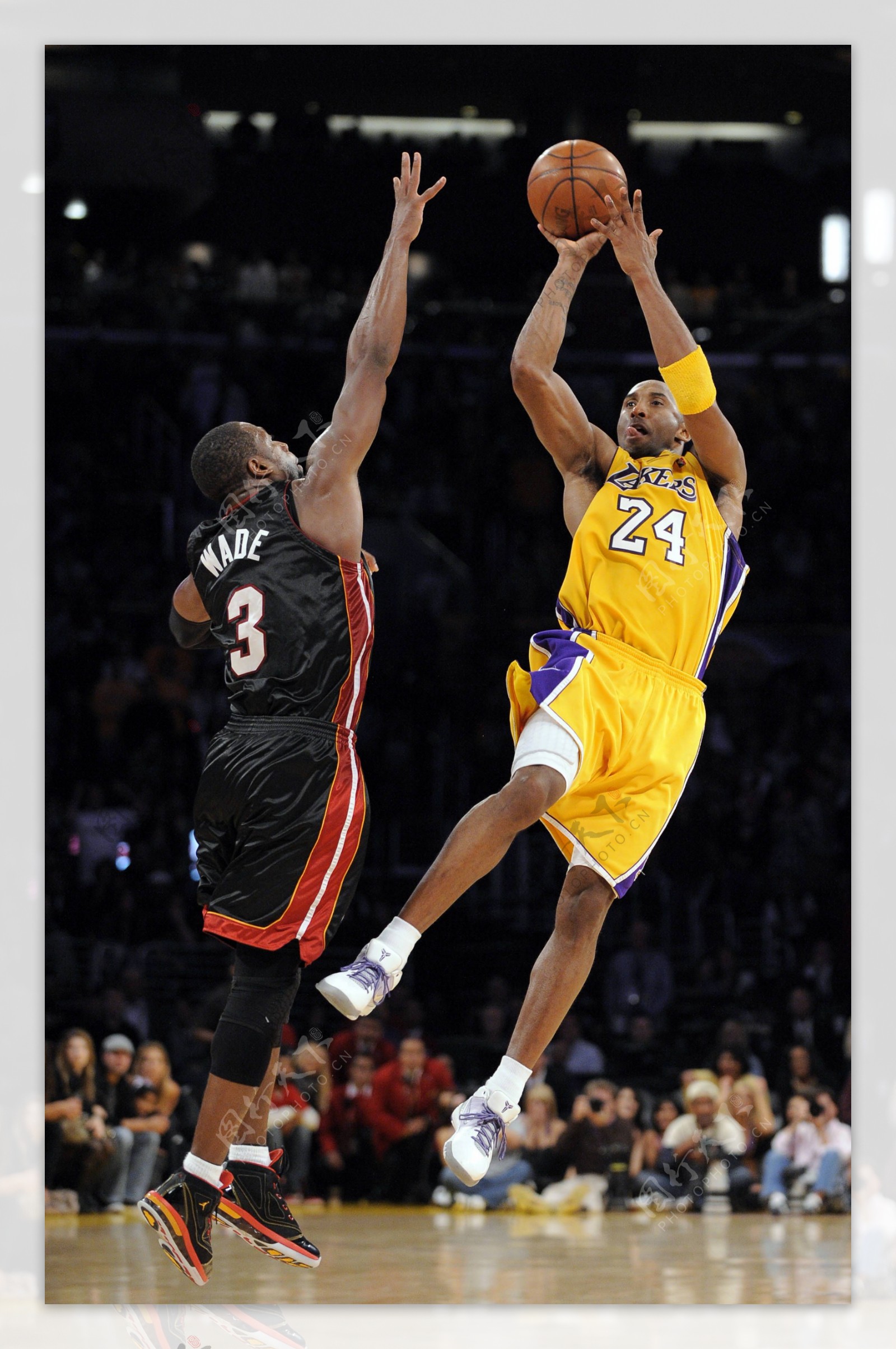 28岁樊振东被催婚！生涯黄金期与人生大事陷两难抉择（28岁樊振东遭催婚：事业巅峰期与婚姻抉择难两全）