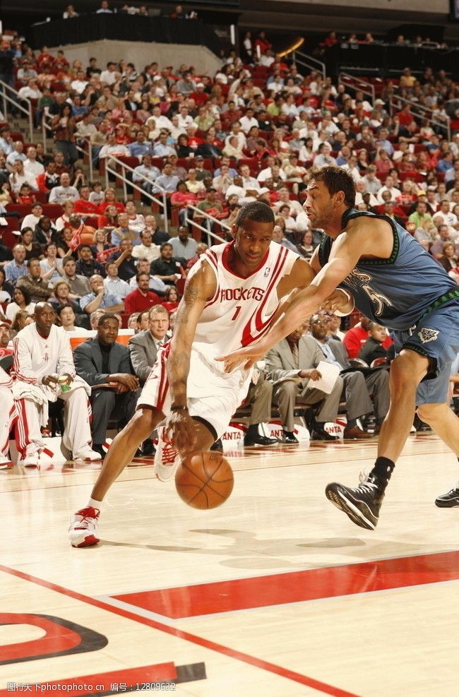 记者：如今国脚级球员税后拿100万甚至几十万年薪越来越普遍（记者：国脚级球员税后年薪百万乃至数十万日趋普遍）