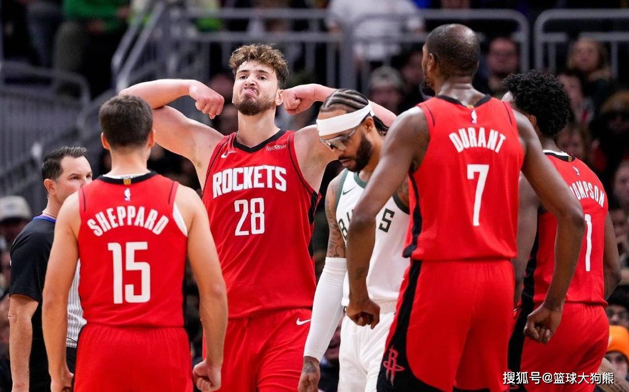 申花获得下赛季亚精联赛资格的一丝“理论希望”？2026赛季“多线平衡”必须重点考虑！（申花下季亚精联资格尚存一线生机？2026赛季多线平衡必须提上日程）