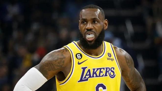 里奇接受采访谈球队0比1不敌拉齐奥：输球感到很遗憾，我还需要继续进步（里奇采访谈0-1负于拉齐奥：遗憾失利，我仍需提升）