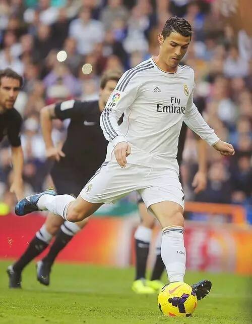 163球，劳塔罗超越马佐拉独占国米队史射手榜第四位