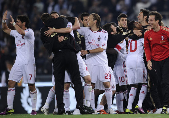 拼尽全力！哈登18中10空砍34+5+6+4断（无奈空砍！哈登18投10中砍下34分5板6助4断）