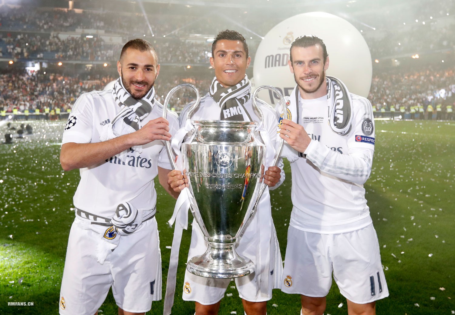 手感回暖！唐斯半场7中2仅拿6分&第三节独拿11分（手感复苏！唐斯上半场7投2中仅6分，第三节发力独取11分）